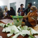 Die ersten Ergebnisse der Wahlen in Pakistan liegen vor