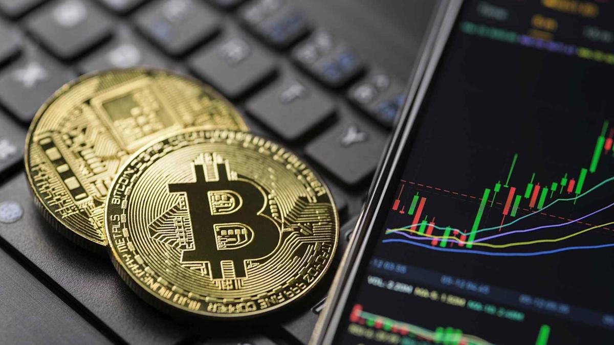 6 Cryptocurrencies With a High Year-Over-Year Earn on Investment To Consider Now