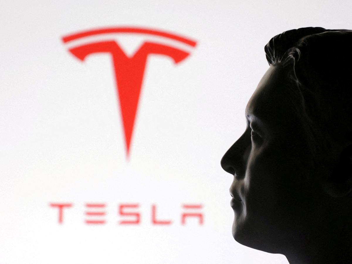 Elon Musk says he isn’t ruling out merging xAI and Tesla