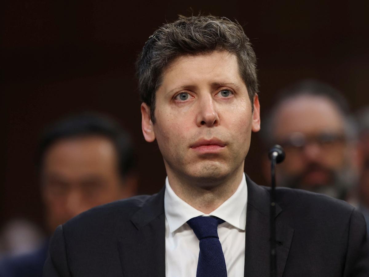 Sam Altman said AI agents are acting like junior employees — and he’s betting that your AI colleague could soon ‘discover new knowledge’